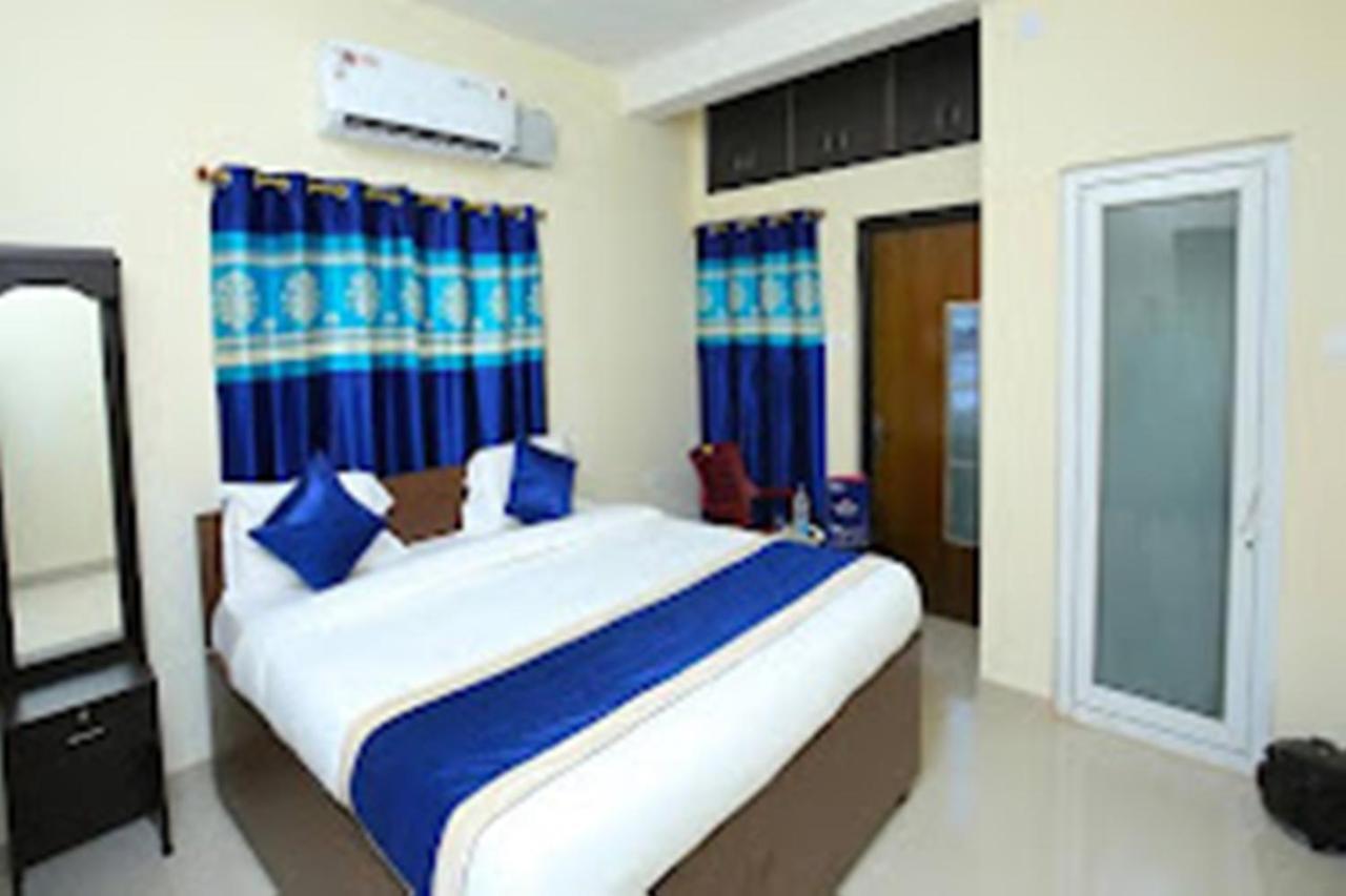 Hotel Paradise Inn Nagaon  Εξωτερικό φωτογραφία